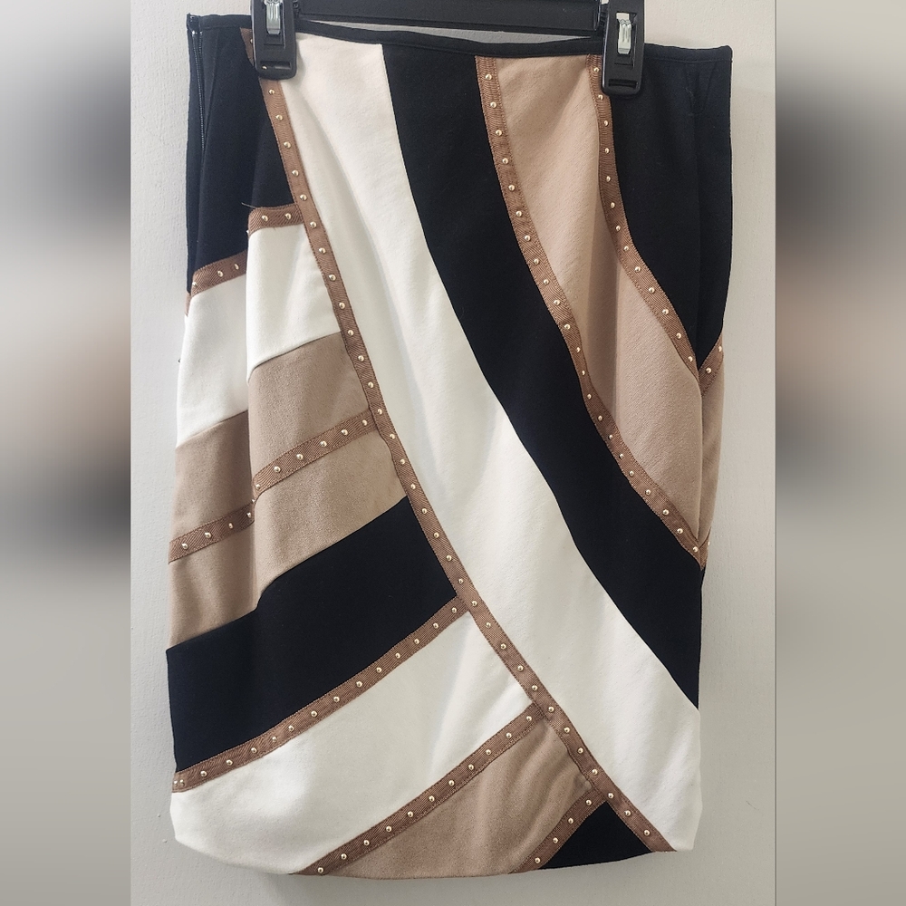 Elegant Black and Tan Women's‎ Skirt